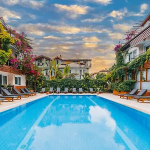 Ten Apart Hotel Апарт-отель